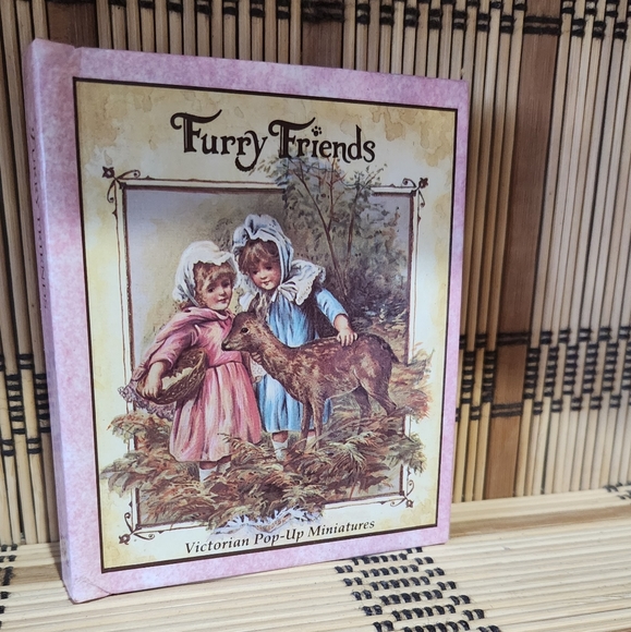 Victorian style, miniature pop up book, Furry Friends - Picture 1 of 3